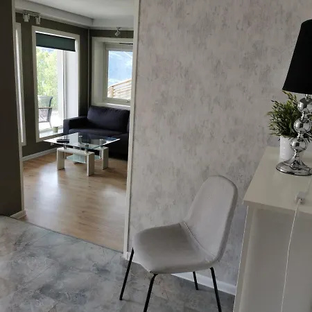 Overnatting, Halsmovegen 12 *